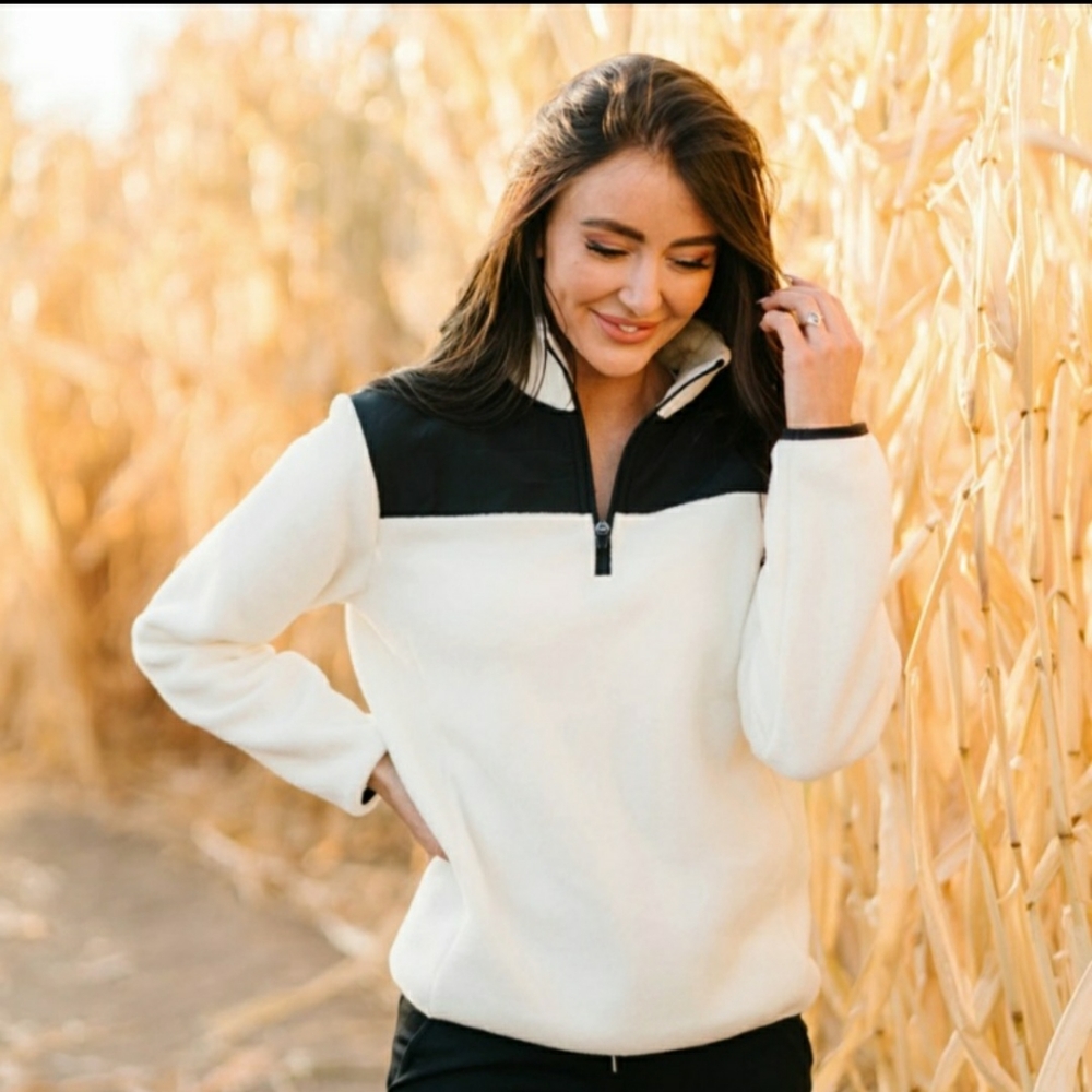 Zyia cream fleece 1/4 zip